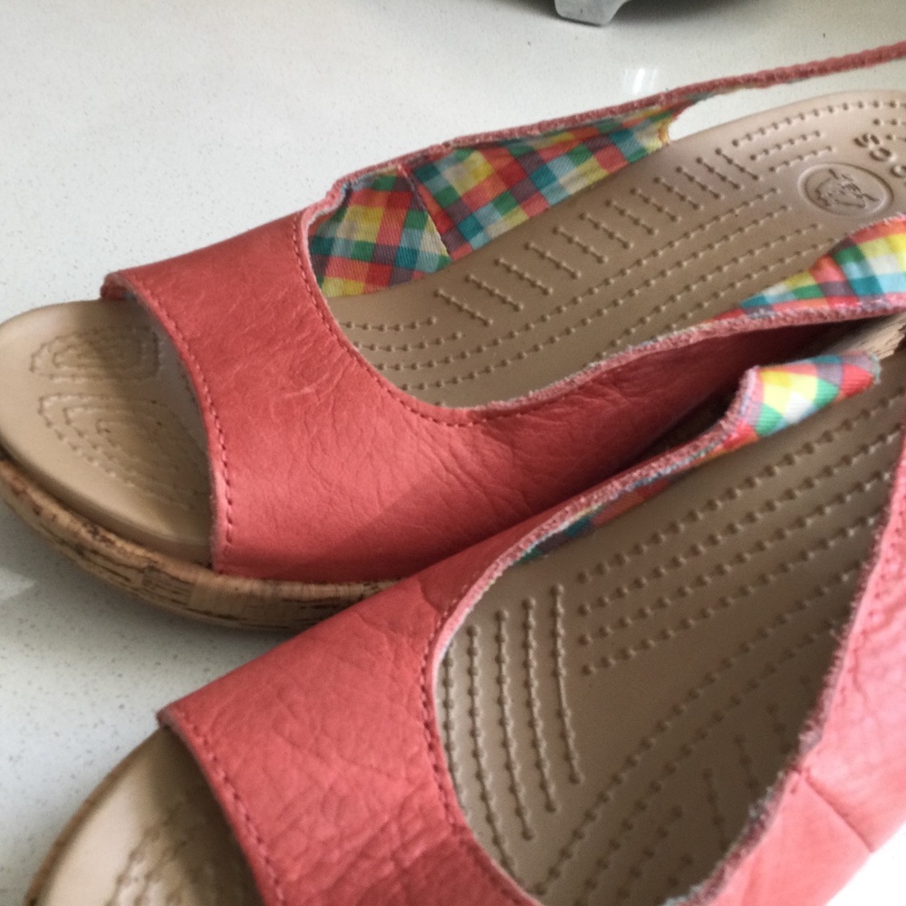 Excellent Condition Gorgeous Leather Wedge Crocs
